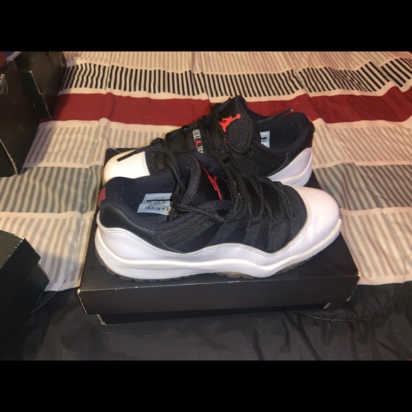 Jordan 11s low Tuxedos - Picture 5 of 5